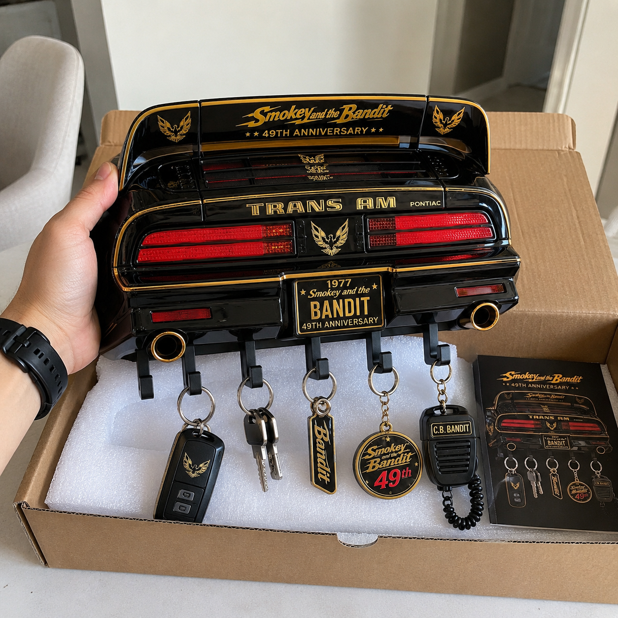 đ Smokey and the Bandit 49th Anniversary Trans Am Rear-End Key Holder